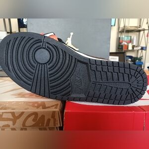 Nike Men's Mid SE Turf Orange (NEW)